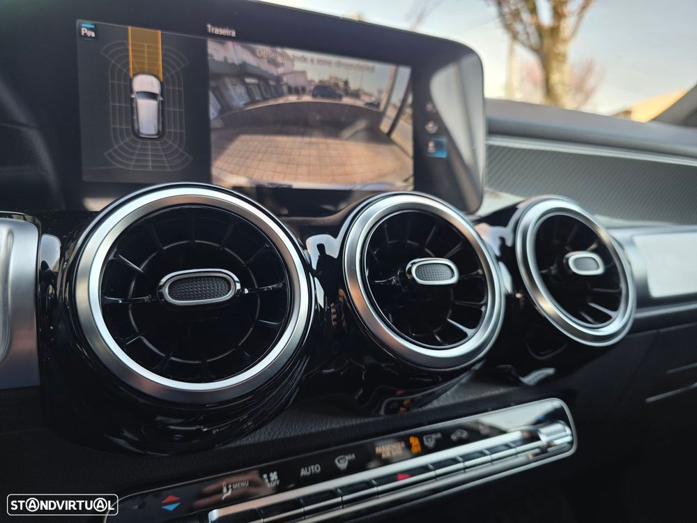 Mercedes-Benz GLB 200 d AMG Line - 32