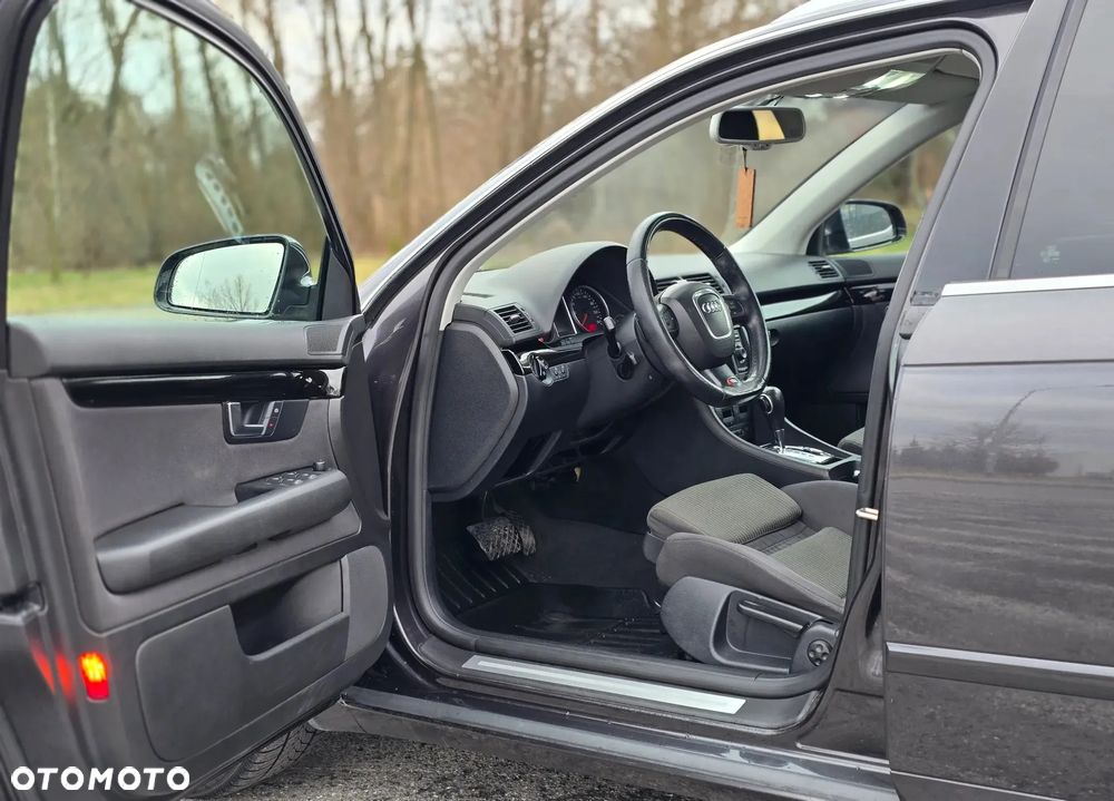 Audi A4 Avant - 9