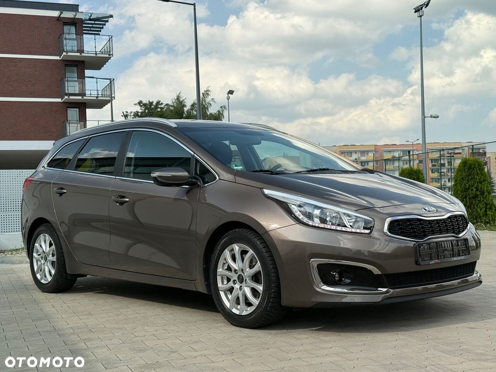 Kia Ceed 1.6 GDI Platinum Edition - 5