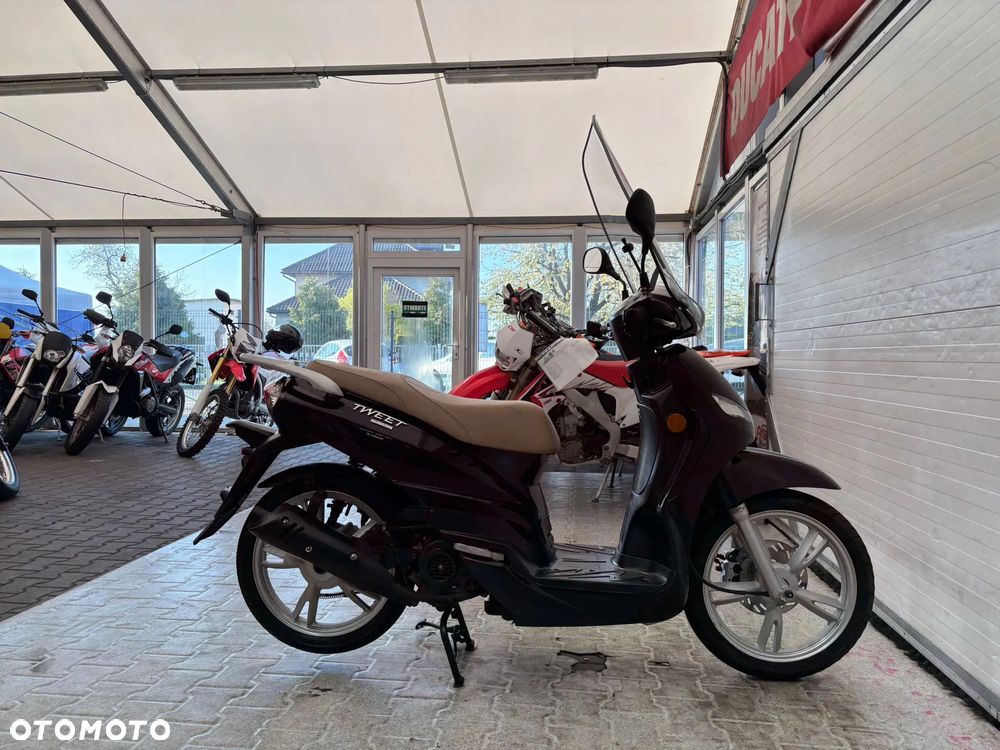 Peugeot Tweet - 9