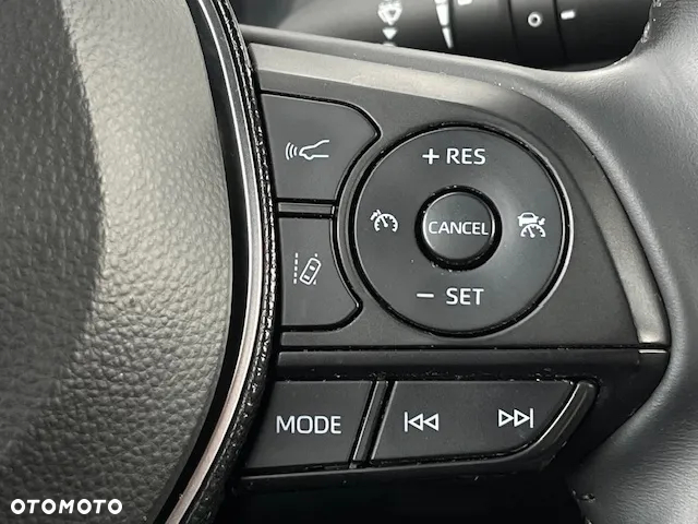 Toyota Corolla 1.8 Hybrid Executive - 23