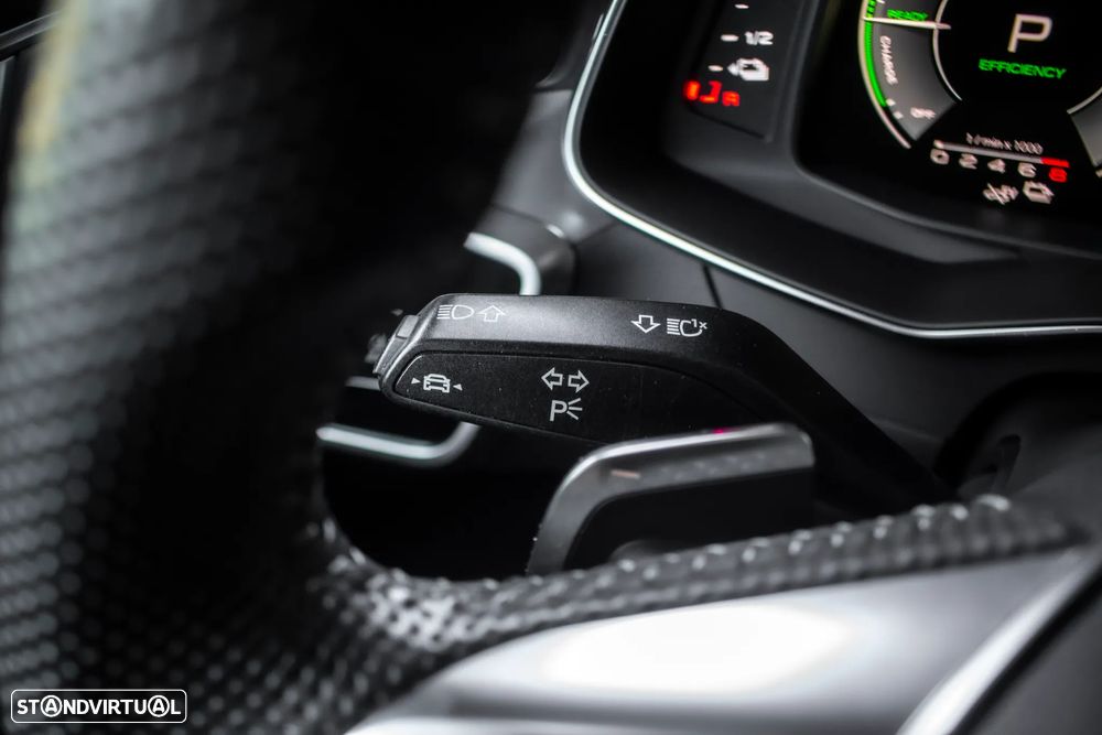 Audi A6 Avant 55 TFSI e quattro S tronic S line - 16