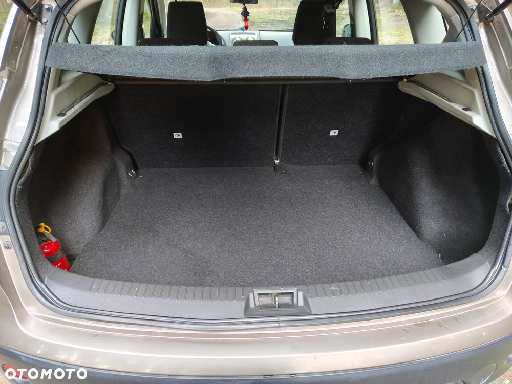 Nissan Qashqai 2.0 Visia - 6