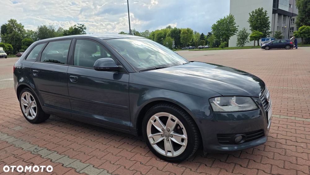 Audi A3 Sportback 1.6 TDI DPF Ambition - 9