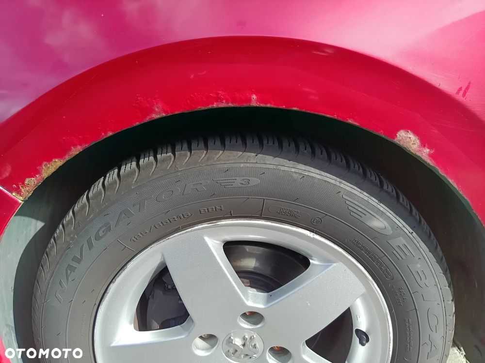 Peugeot 208 e-HDi FAP 92 Stop&Start Allure - 28