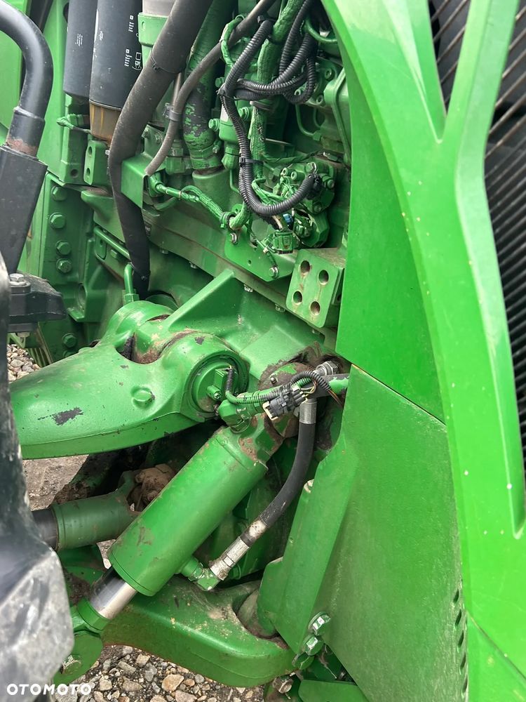 John Deere 8310R - 14