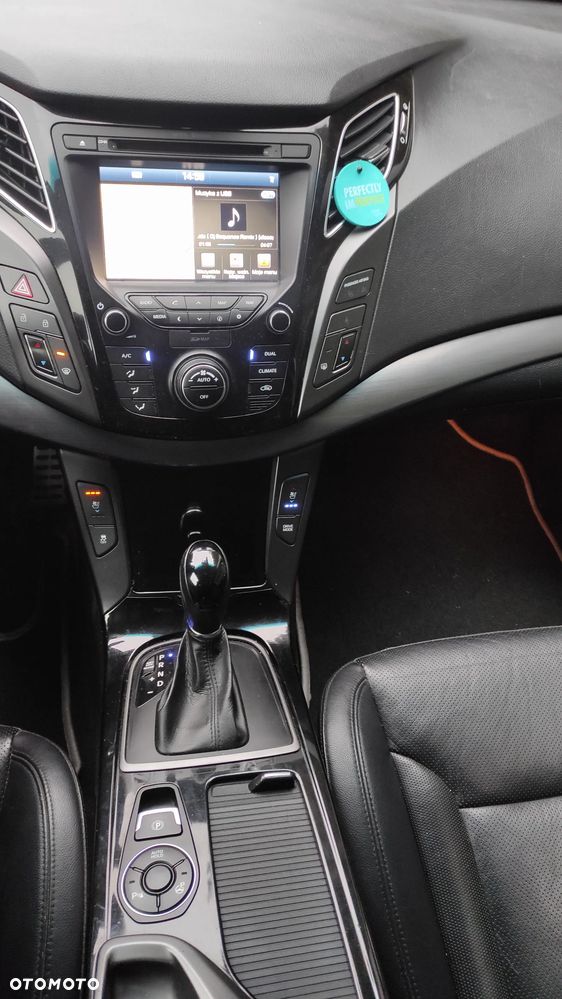 Hyundai i40 Kombi blue 1.7 CRDi DCT Premium - 12