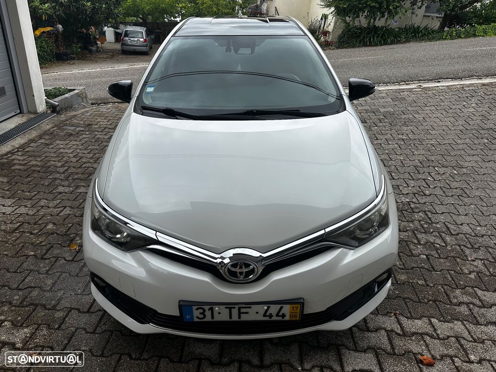 Toyota Auris 2017 photo 2