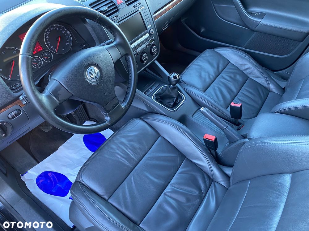 Volkswagen Jetta 1.9 TDI United - 14