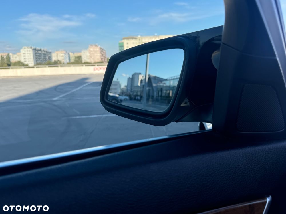 BMW Seria 5 528i xDrive - 8