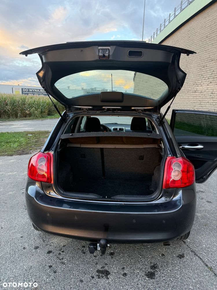 Toyota Auris 2008 photo 5