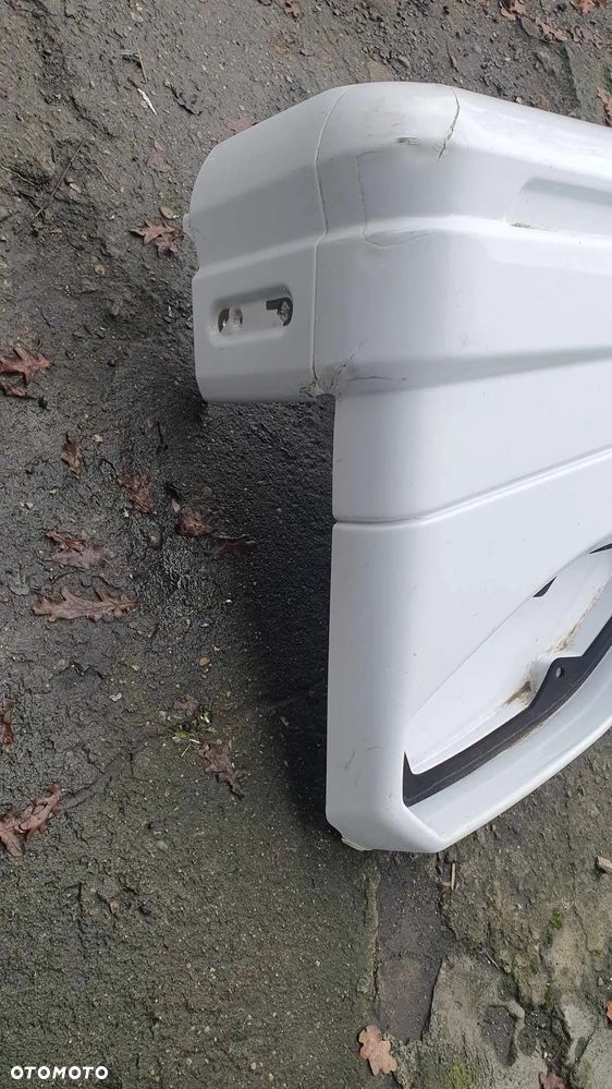 Zderzak tył kamper Weinsberg Knaus lampa Chausson - 12