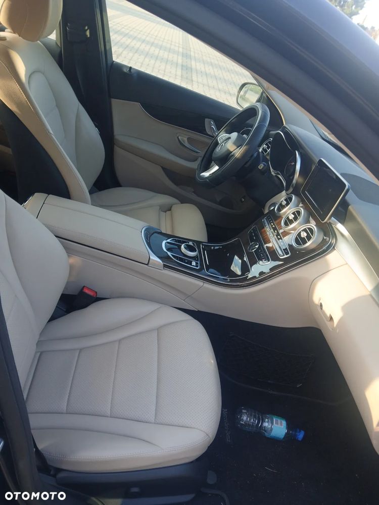 Mercedes-Benz Klasa C 300 7G-TRONIC AMG Line - 10