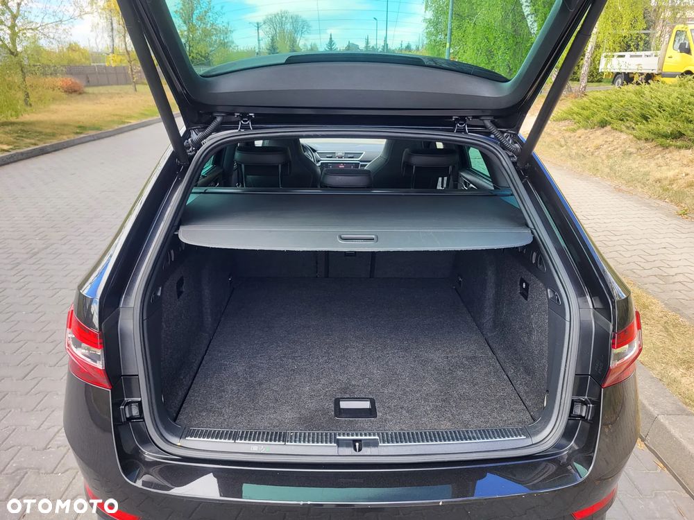 Skoda Superb 2.0 TDI 4x4 DSG Sportline - 11