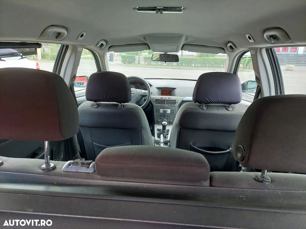 Opel Astra 1.6 Caravan - 6