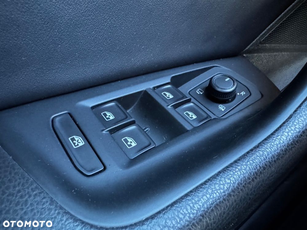 Volkswagen Arteon 2.0 TDI Bi-Turbo SCR 4Mot R-Line DSG - 37