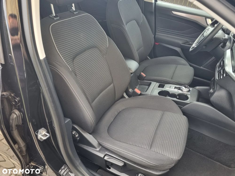 Ford Focus 1.5 EcoBlue Active Business - 20
