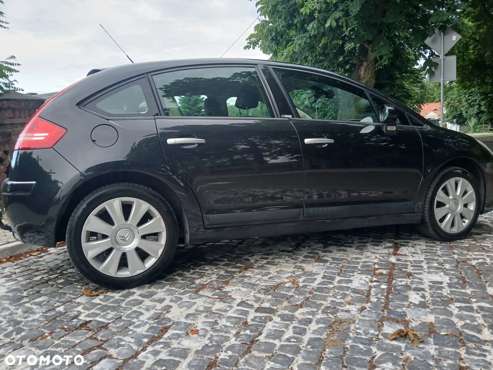 Citroën C4 2.0 16V Exclusive - 25