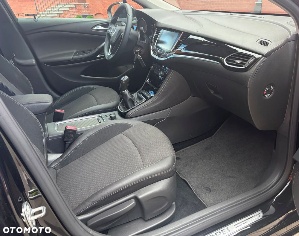 Opel Astra 1.6 CDTI Cosmo - 12