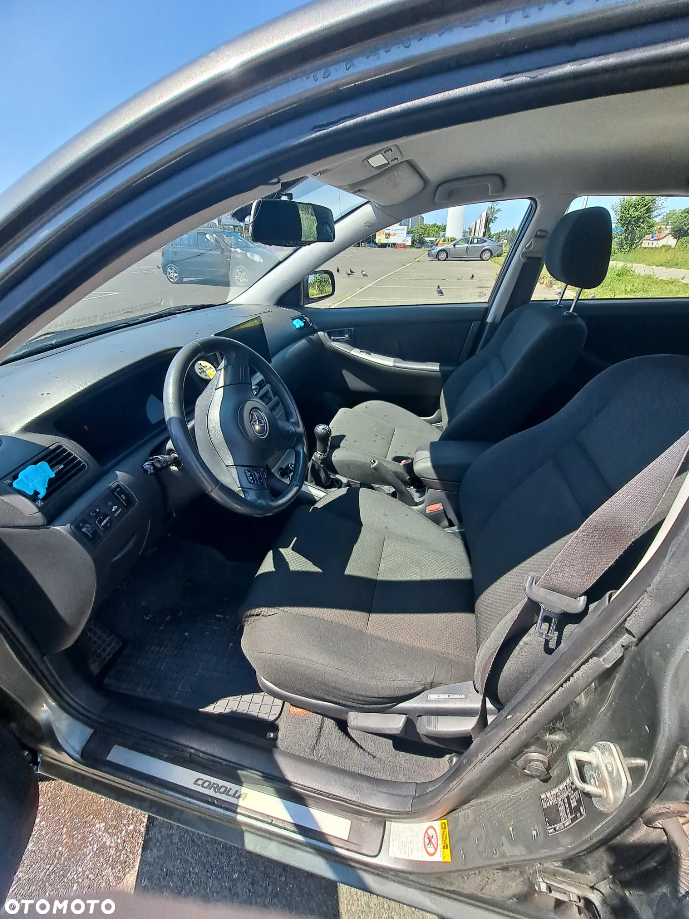 Toyota Corolla - 12