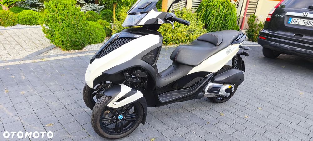 Piaggio MP-3 - 37