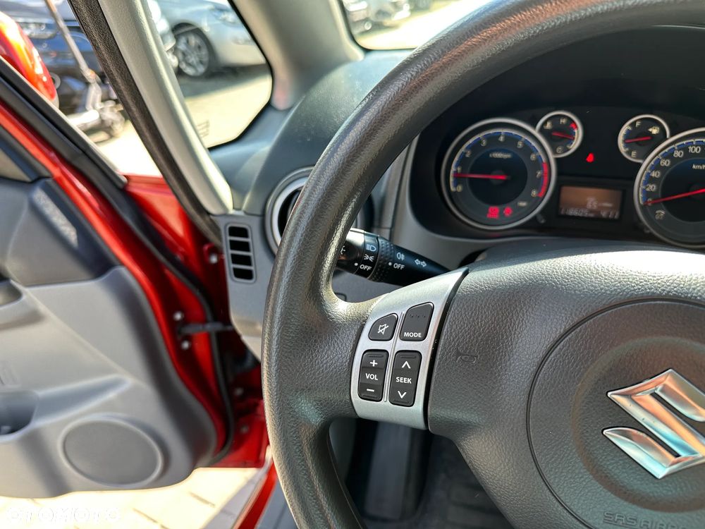Suzuki SX4 - 11