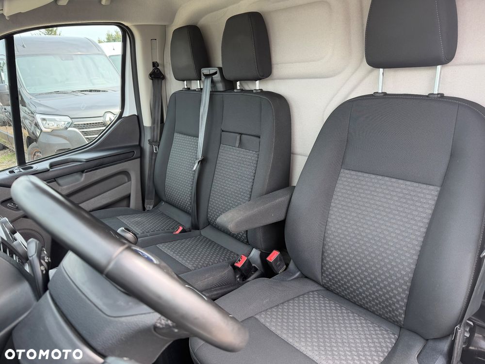 Ford Transit Custom - 11