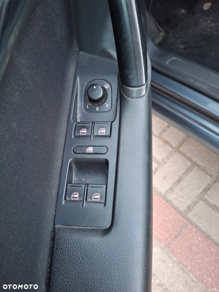 Volkswagen Passat - 14
