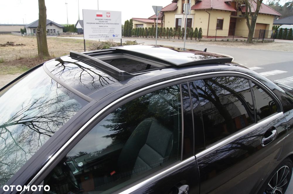 Mercedes-Benz Klasa C 180 Kompressor BlueEFFICIENCY Avantgarde - 23