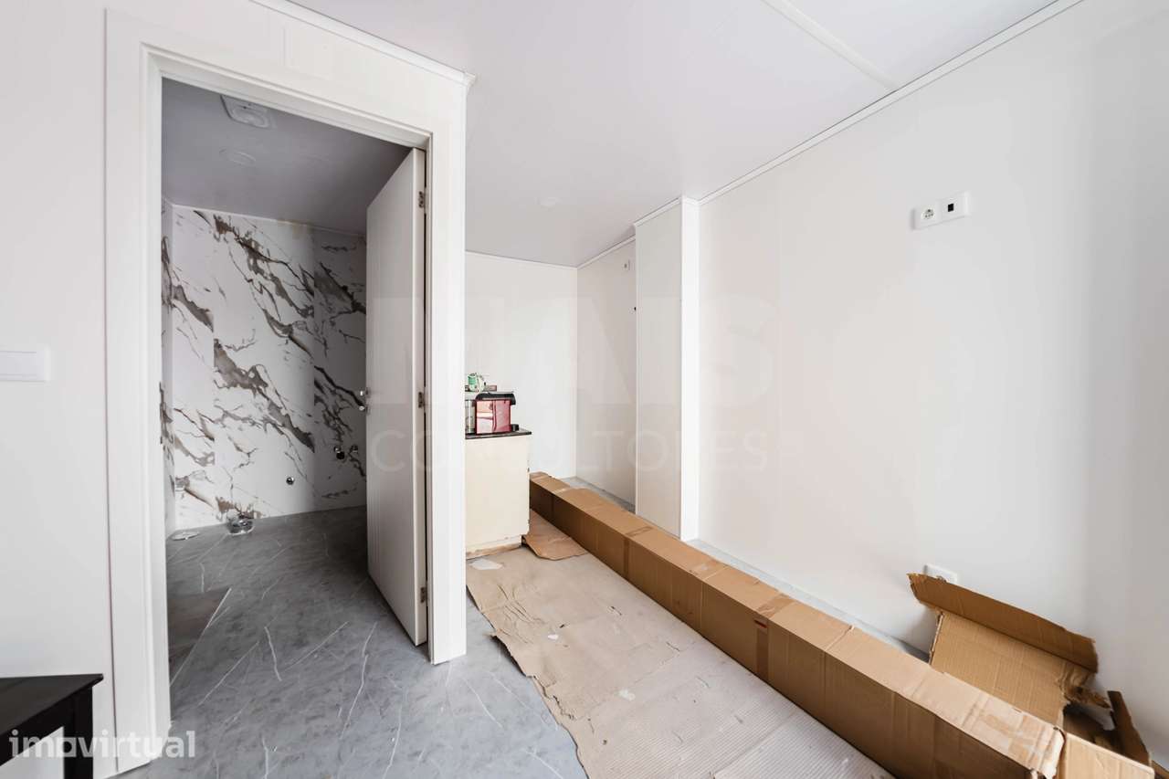 Prédio de Investimento no Prior Velho | 11 Apartamentos, Rendimento... - Grande imagem: 5/28