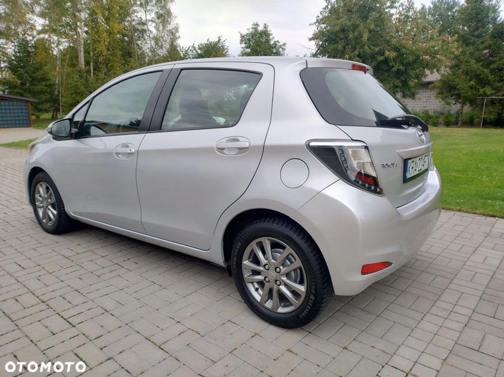 Toyota Yaris 1.33 VVT-i Comfort - 11