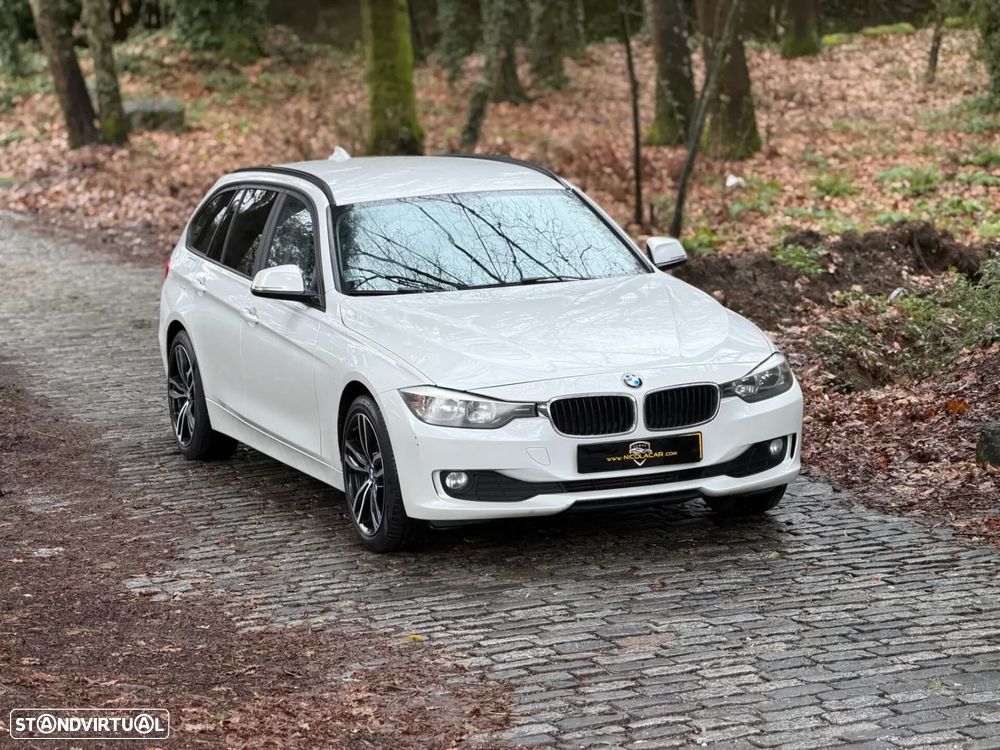 BMW 318 d Sport - 30