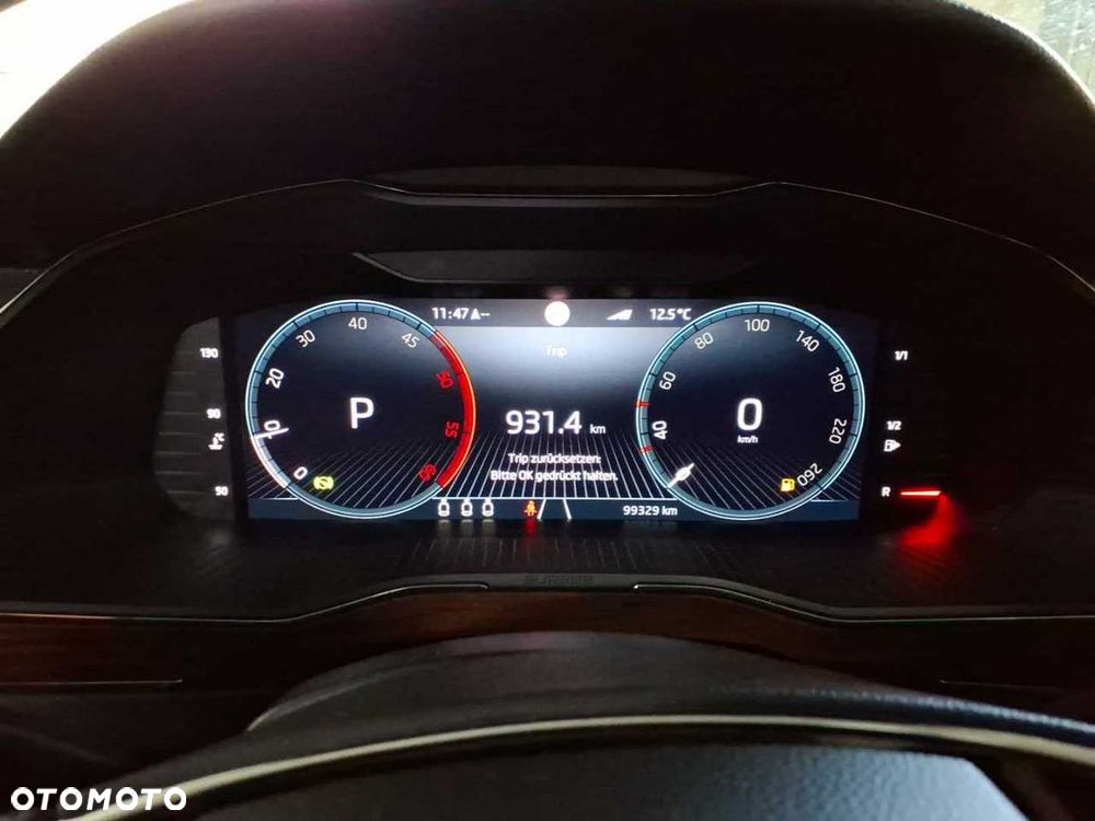 Skoda Superb 2.0 TDI SCR 4x4 Scout DSG - 12