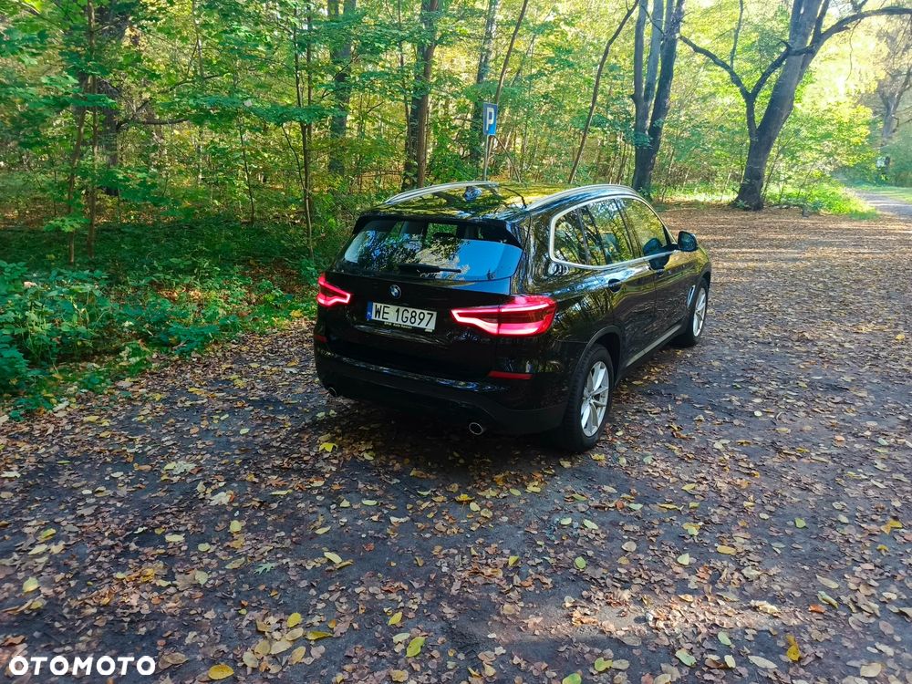 BMW X3 sDrive18d - 17