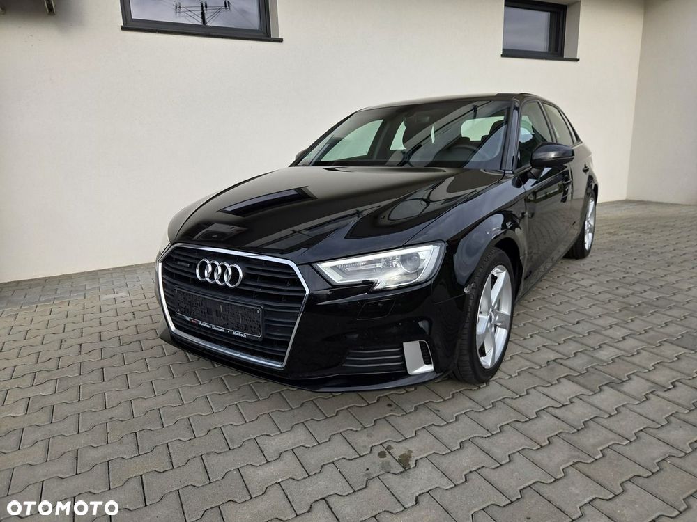 Audi A3 Sportback - 2