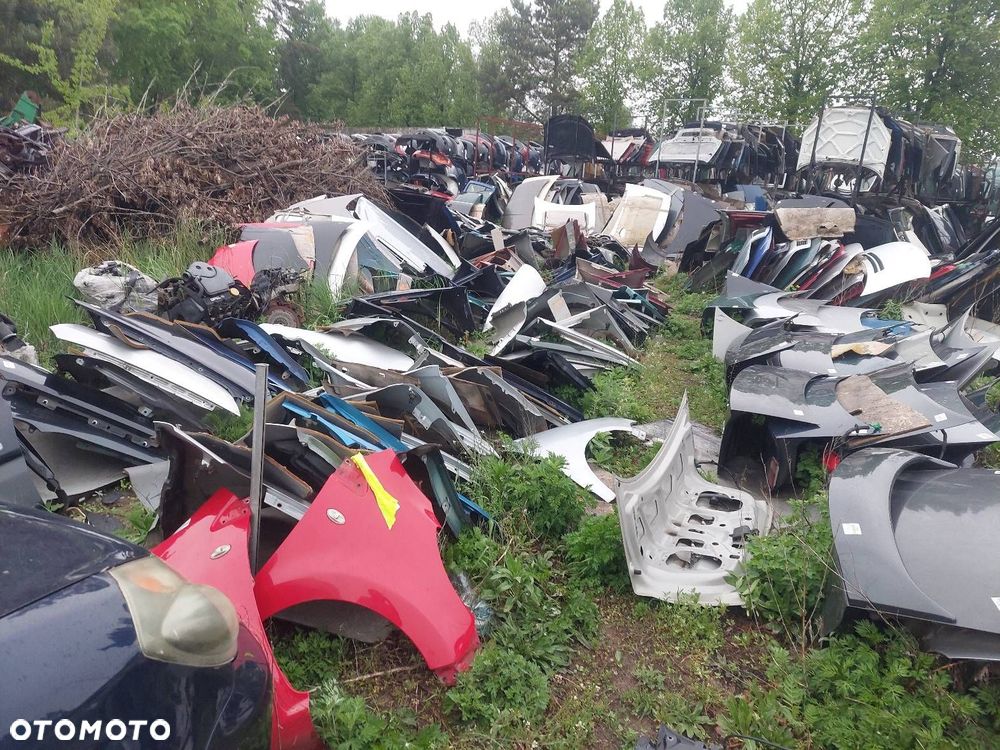 KOMPLETNY PRZÓD MASKA ZDERZAK BŁOTNIKI LAMPY BELKA PEUGEOT 107 I KJH - 18