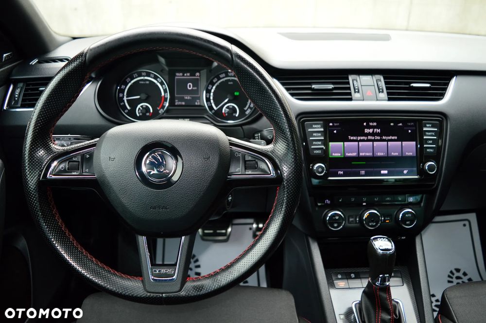 Skoda Octavia 2.0 TDI DSG RS - 16