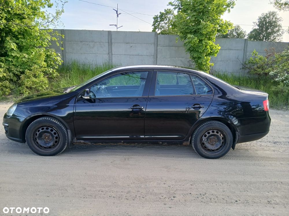 Volkswagen Jetta 1.9 TDI Sportline - 7