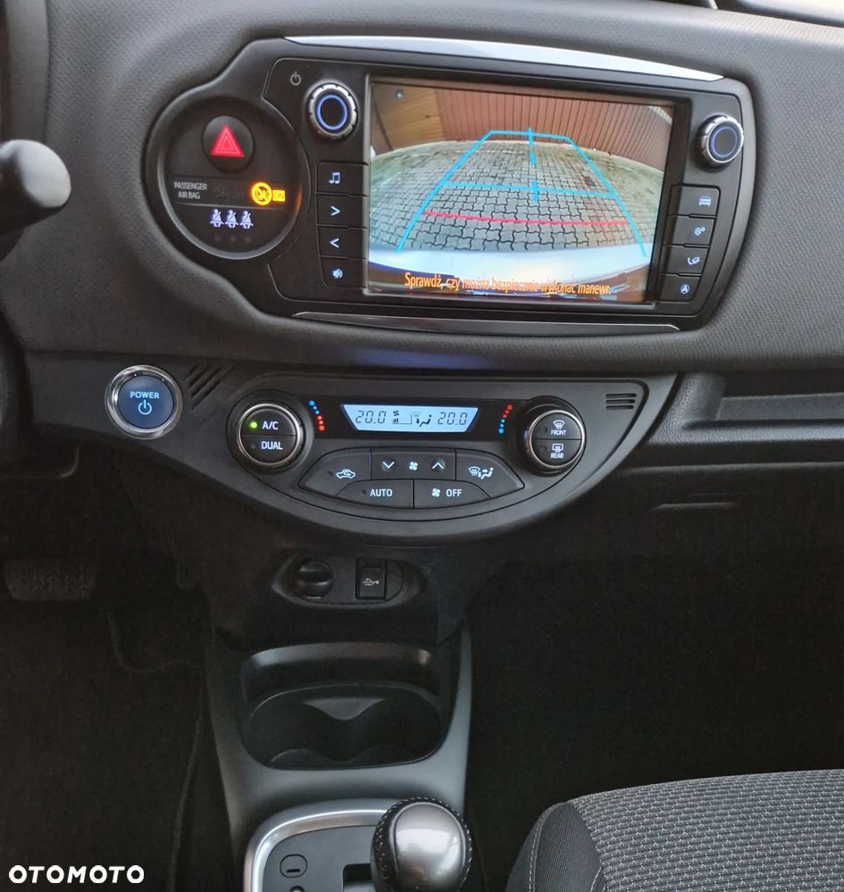Toyota Yaris Hybrid 100 Active EU6 - 21