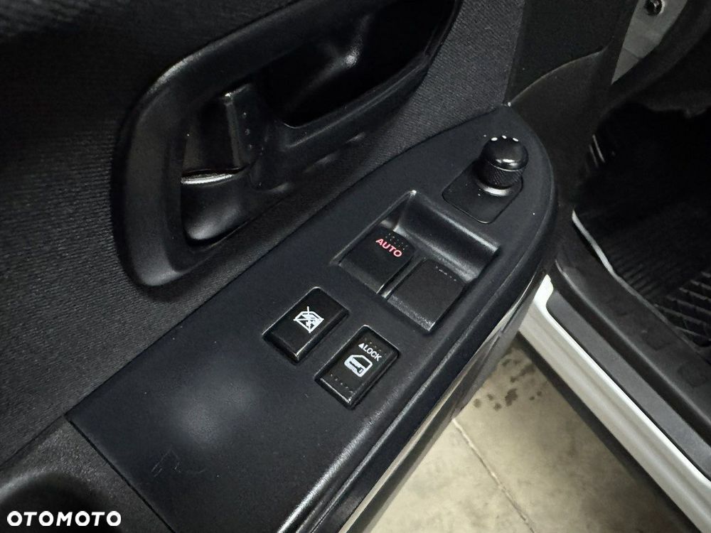 Suzuki Grand Vitara - 30