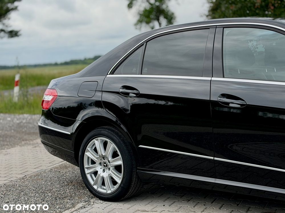 Mercedes-Benz Klasa E 200 CGI BlueEFFICIENCY Automatik Avantgarde - 10