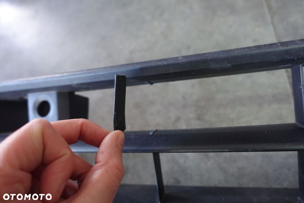 KRATKA ZDERZAKA ŚRODKOWA VW ID 3 ID.3 - 6