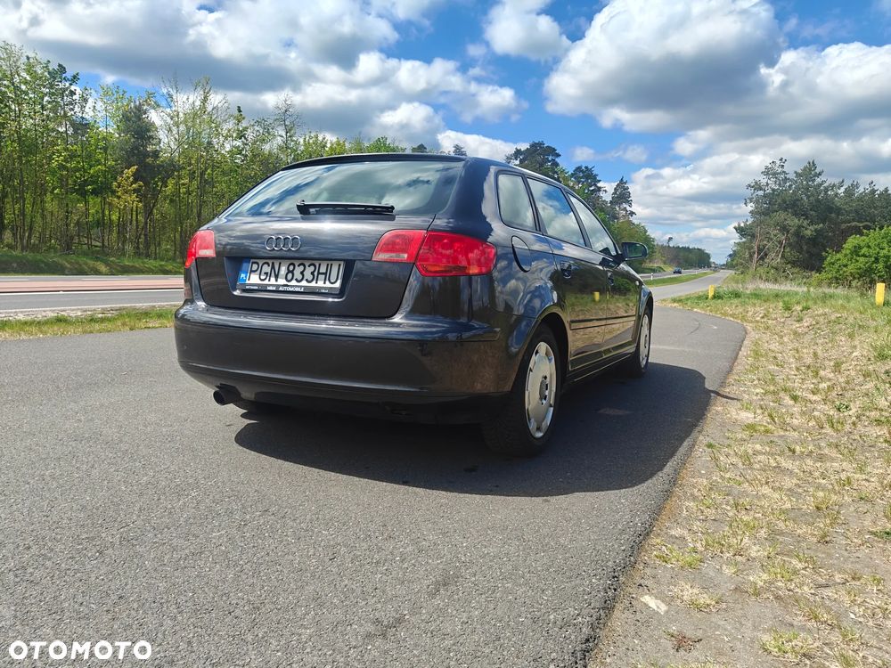 Audi A3 Sportback 1.6 Ambiente - 3