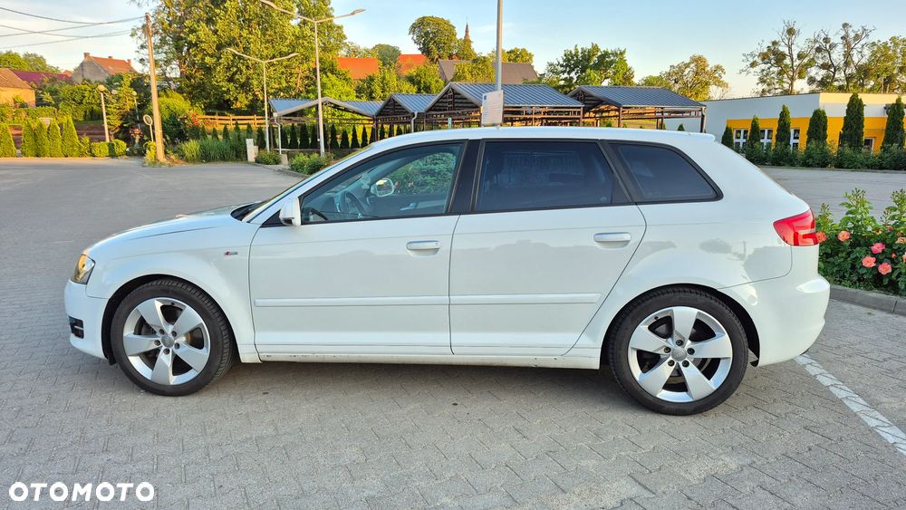 Audi A3 Sportback 2.0 TDI DPF Quattro Attraction - 5