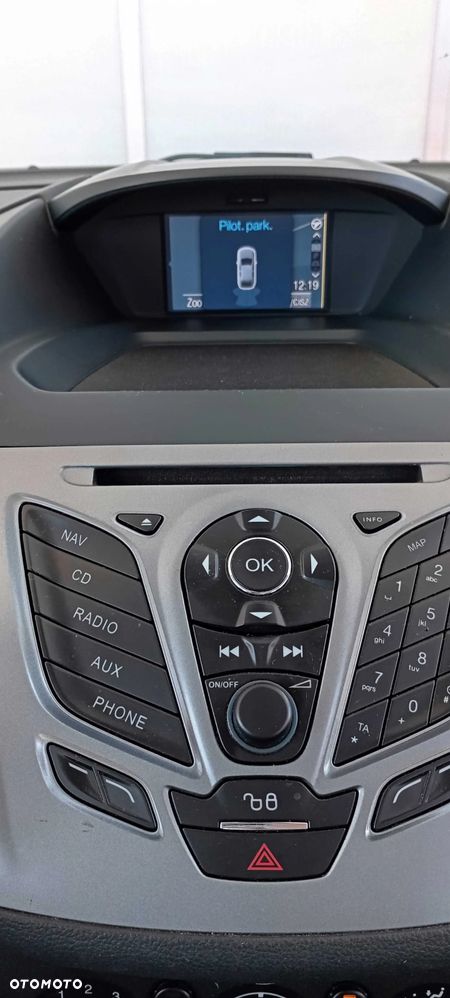 Ford C-MAX 1.6 TDCi Start-Stop-System SYNC Edition - 20