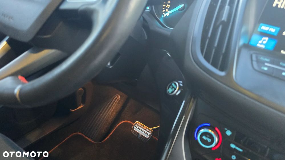 Ford Kuga 2.0 TDCi 4x4 ST-Line - 28