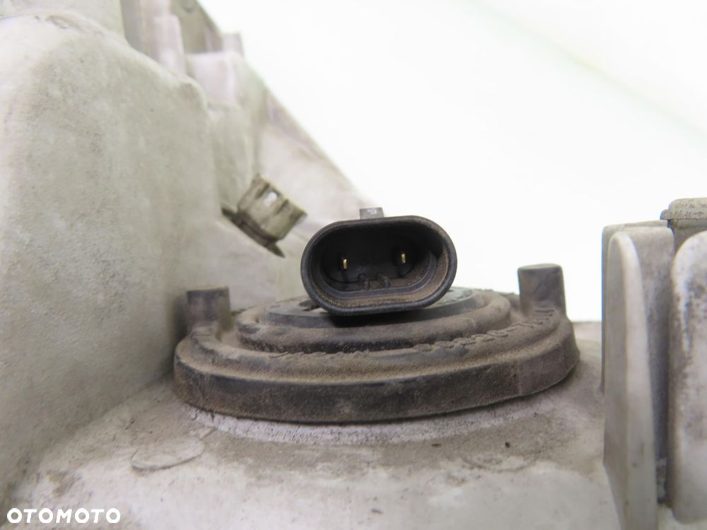 LAMPA LEWA PRZEDNIA TOYOTA COROLLA E12 Verso - 3