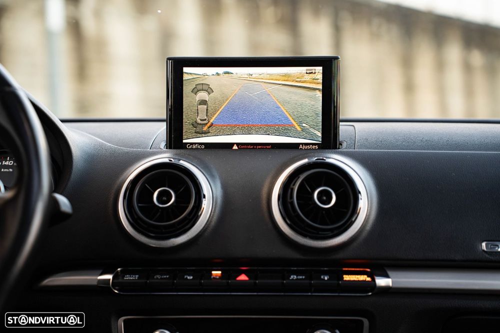 Audi S3 Sportback 2.0 TFSi quattro S tronic - 52