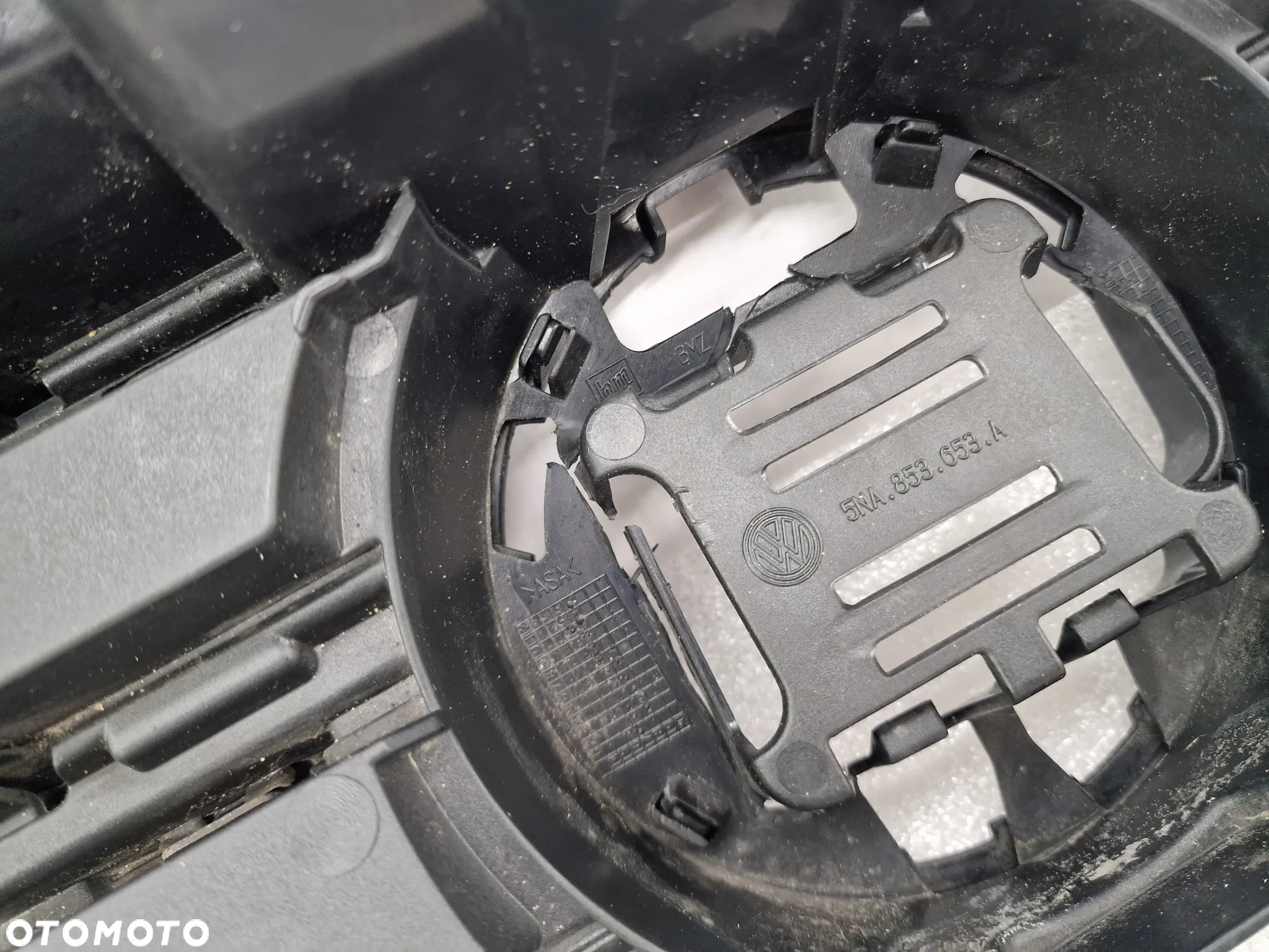 VW TIGUAN II 5NA 16- ATRAPA / GRILL PRZEDNI PRZÓD , NR 5NA853653A , NR AUKCJI GL452 - 19