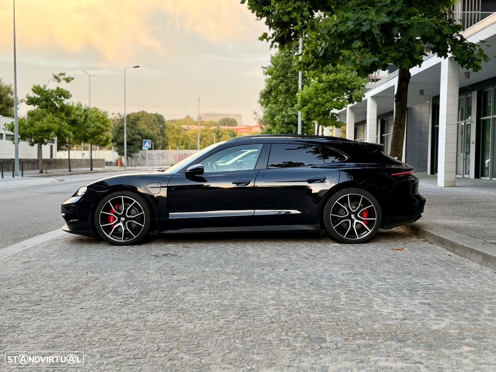 Porsche Taycan Sport Turismo 4S - 27